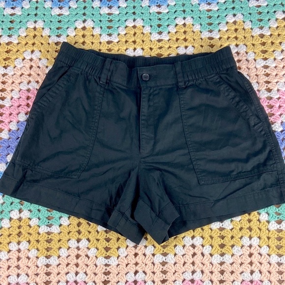 GAP Pants - 3/$12 GAP Women's Black Chino 4” cotton blend casual Shorts Large L High Rise